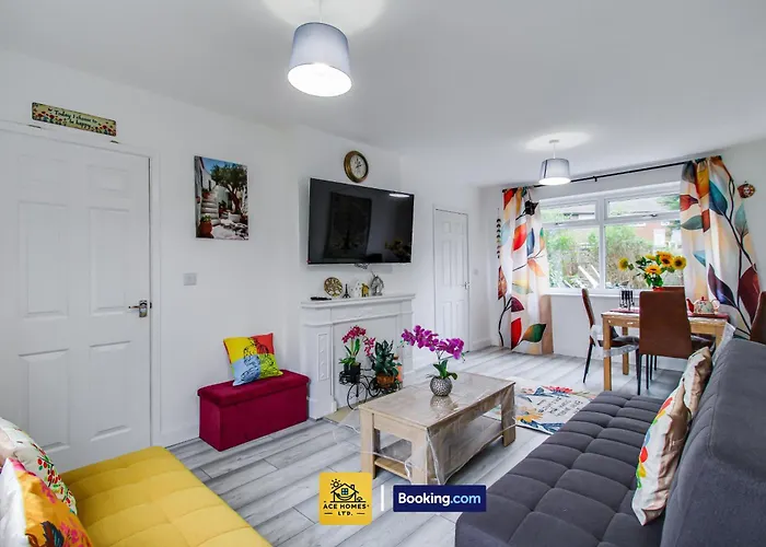 Comfortable Long Stay Flat By Ace Homes Short Term Lets Leeds With Free Parking Holiday home