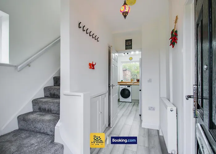 Holiday home Comfortable Long Stay Flat By Ace Homes Short Term Lets Leeds With Free Parking